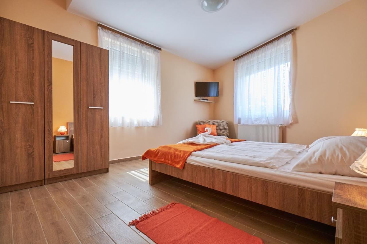Amulett Comfort Apartment Hajdúszoboszló Esterno foto