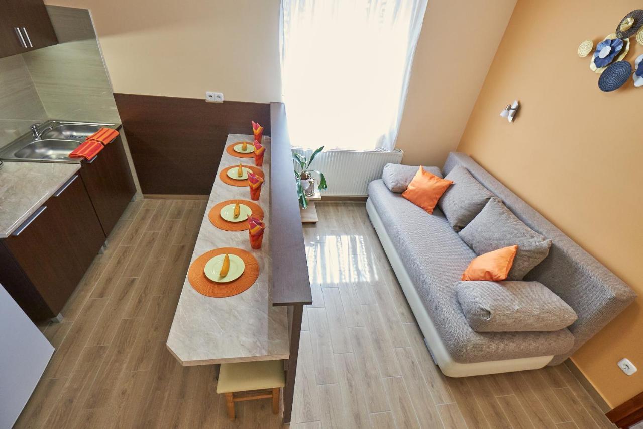 Amulett Comfort Apartment Hajdúszoboszló Esterno foto
