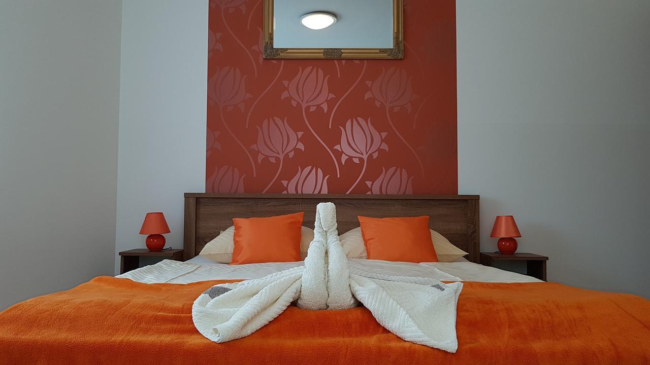 Amulett Comfort Apartment Hajdúszoboszló Esterno foto